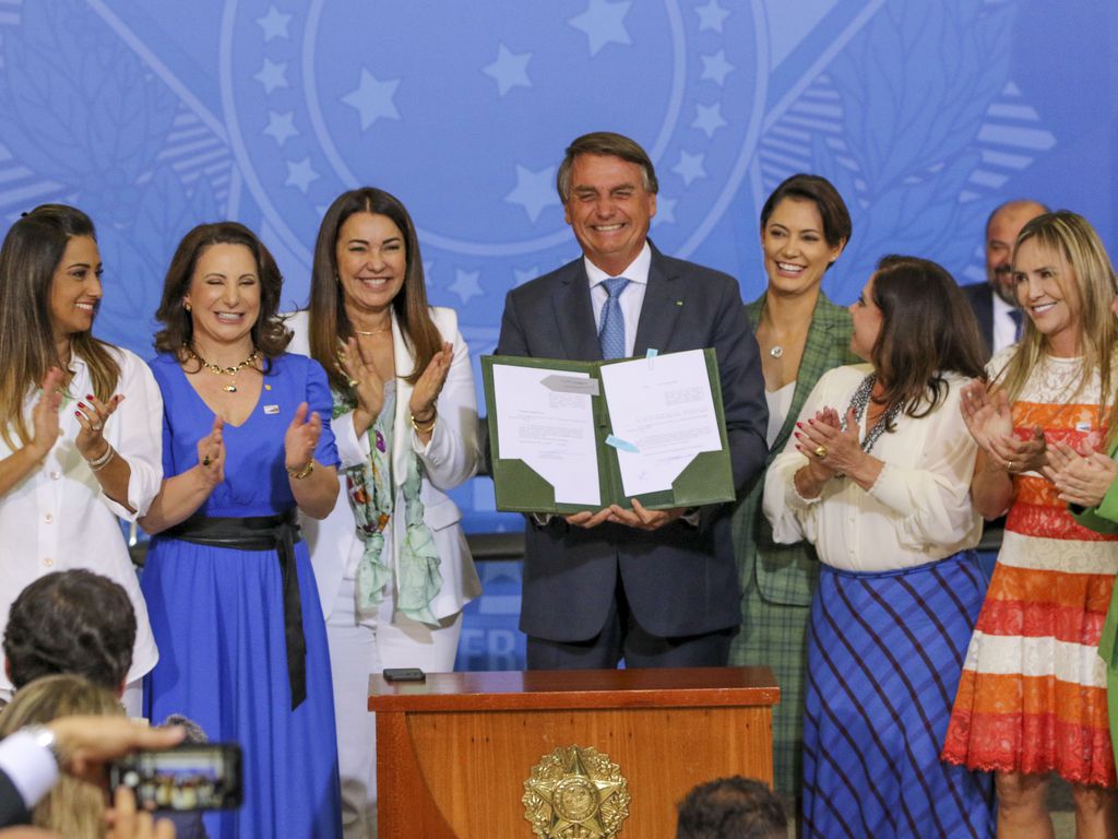 Mulheres poderão usar FGTS para pagar creche ou cursos de qualificação profissional