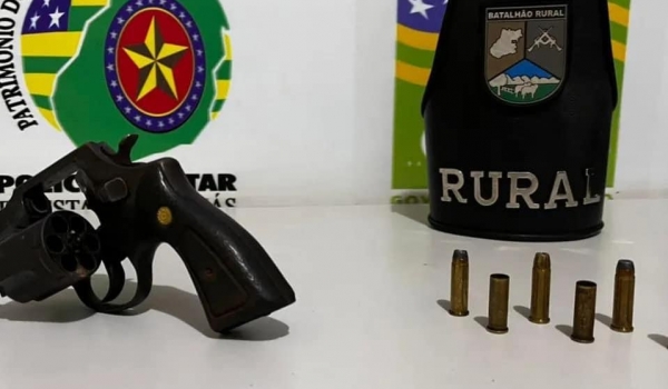 Batalhão rural apreende arma de fogo e individuo em Rio Verde