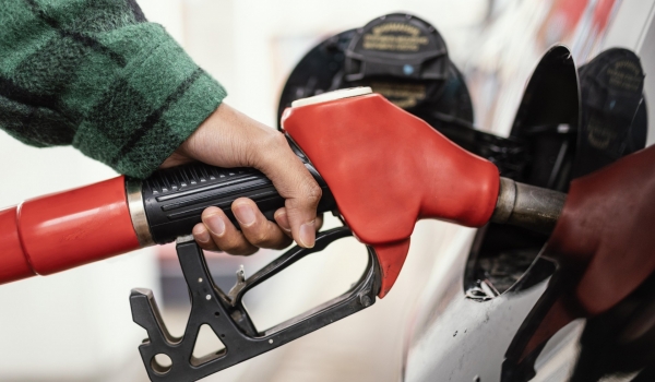 Goiás registra a gasolina mais barata do país após queda de R$ 0,20 por litro