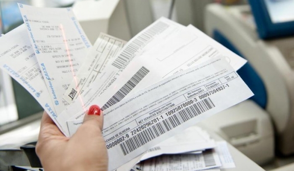 Inadimplência e endividamento atingem maiores valores em 12 anos