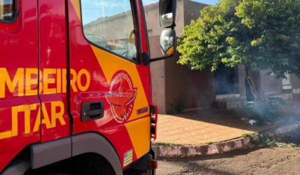 Residência de Jataí pega fogo provocado por gás de cozinha