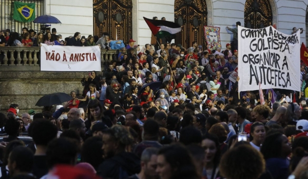Coluna Cairo Santos: BRASILEIROS VÃO ÀS RUAS DIZER SIM À DEMOCRACIA