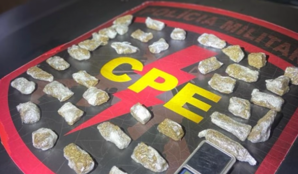 CPE monta cerco policial e prende trio suspeito de trafico de drogas em Rio Verde