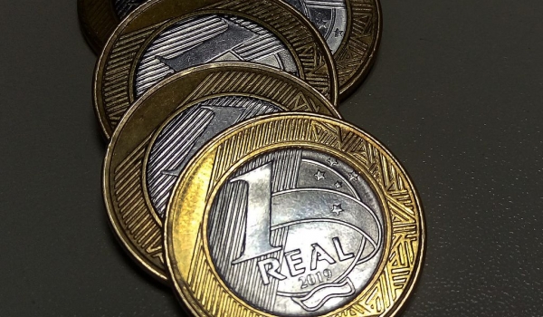 Dinheiro esquecido: 42,8% receberão apenas até R$ 1, enquanto 4,05% terão mais de R$ 100.000