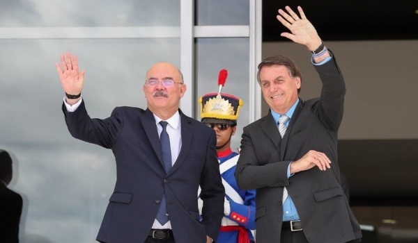 Ministro da Educação pede exoneração do cargo nesta segunda-feira 