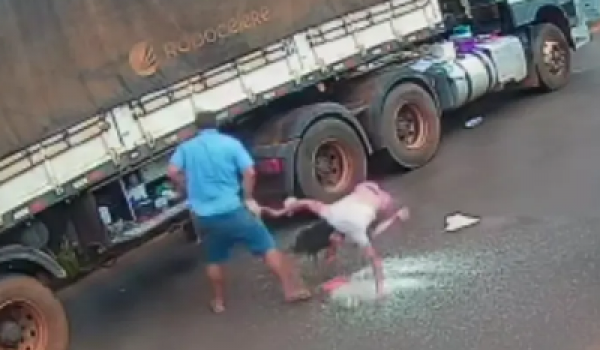 Homem que espancou companheira até ela desmaiar é solto dia seguinte após a prisão 