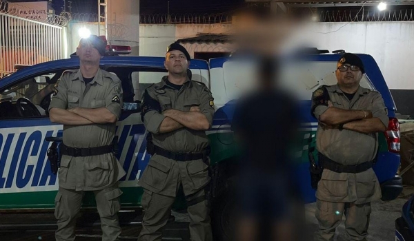Polícia prende foragido da justiça às margens do Rio Verdinho 