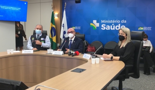 Ministério da Saúde reduz para 7 dias isolamento de pacientes com Covid-19